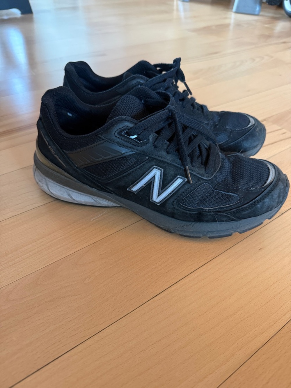 New Balance Black and Gray Men's Running Sneakers